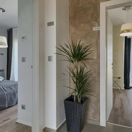 Villa Primavera For 8 People In With Private Pool & Pet Friendly