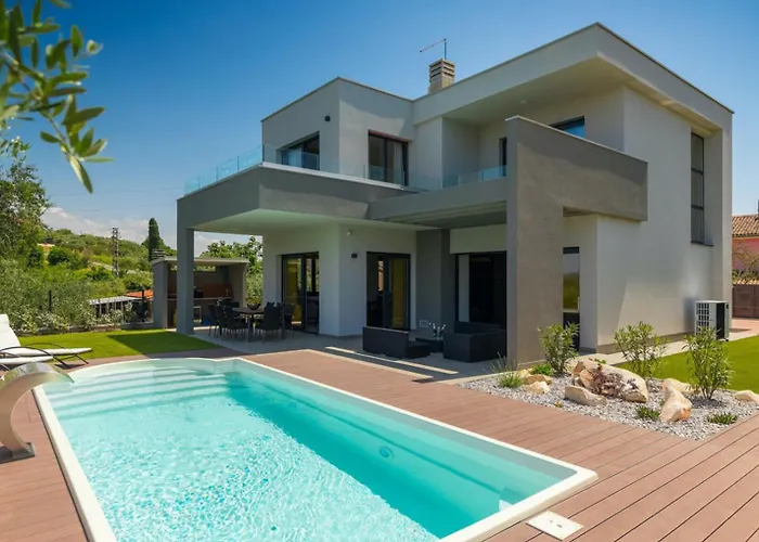 Primavera For 8 People In With Private Pool & Pet Friendly * Buje