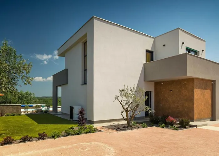 Primavera For 8 People In With Private Pool & Pet Friendly Buje