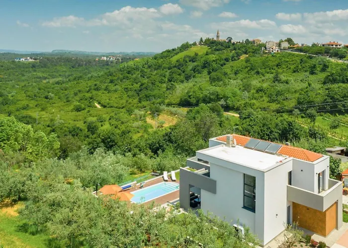 Primavera For 8 People In With Private Pool & Pet Friendly