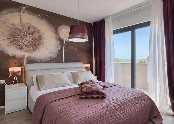 Primavera For 8 People In With Private Pool & Pet Friendly