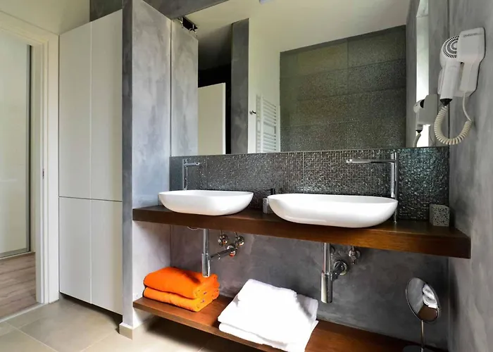 Villa Primavera For 8 People In With Private Pool & Pet Friendly *